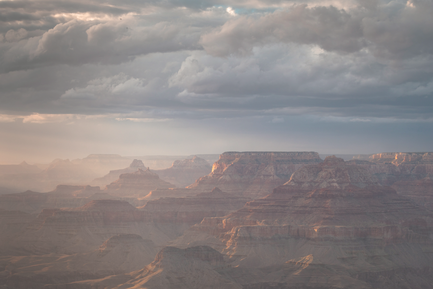 A image that shows a mountain range